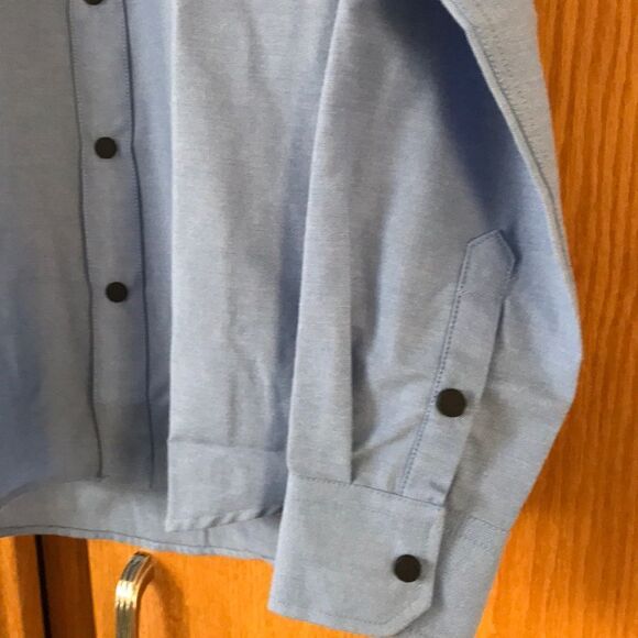 V 19-69 chambray black button shirt. NWT. Small - Picture 4 of 8